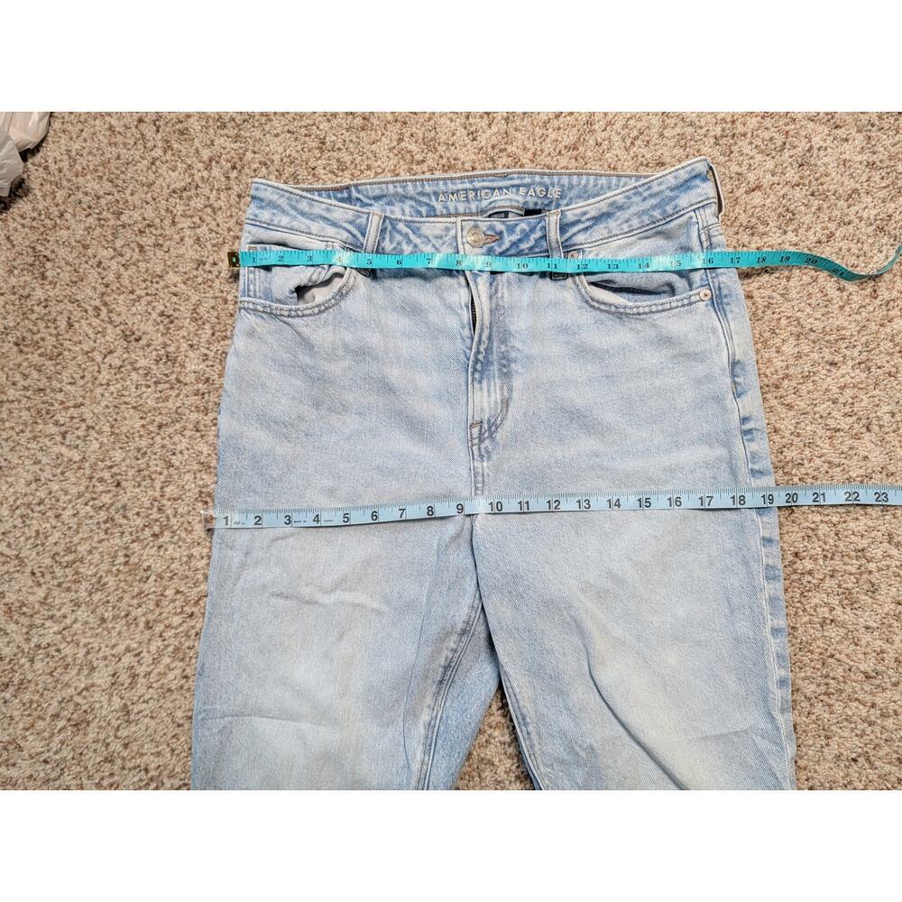 American Eagle Women's Mom Jean Strigid Light Wash Denim Cotton Pants 12 X-Short - Picture 4 of 9